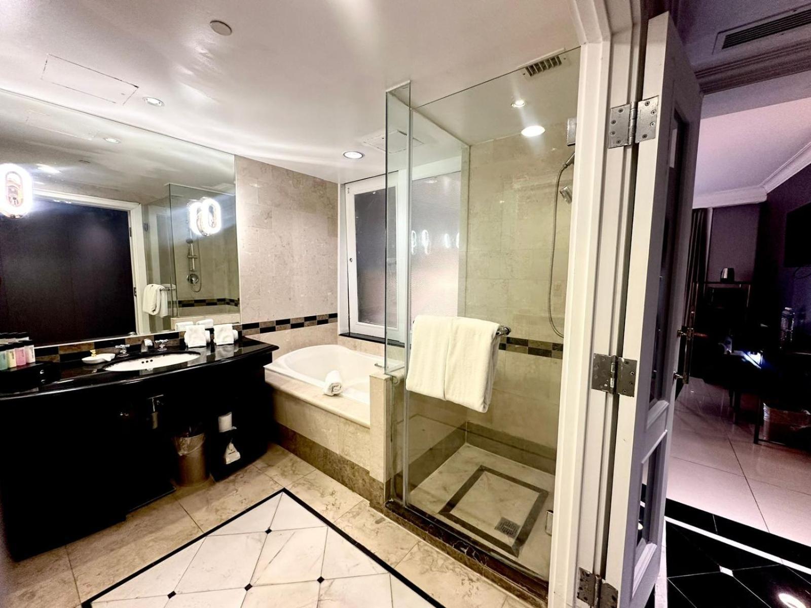Royal Orchid Hotel Guam Tamuning Zewnętrze zdjęcie